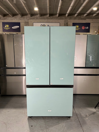 SAMSUNG FRIDGE OPEN BOX
(RF24BB6600AP) Bespoke Counter Depth 3-Door French Door Refrigerator (24 cu. ft.) with Beverage Center™ (Custom Panel Ready / Morning blue glass)